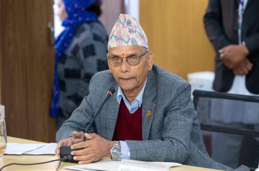 योगेशले देउवालाई सम्झाए एमाले फुटाउन ल्याएको अध्यादेश